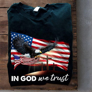 In God we trust Eagle American Flag - Standard T-shirt